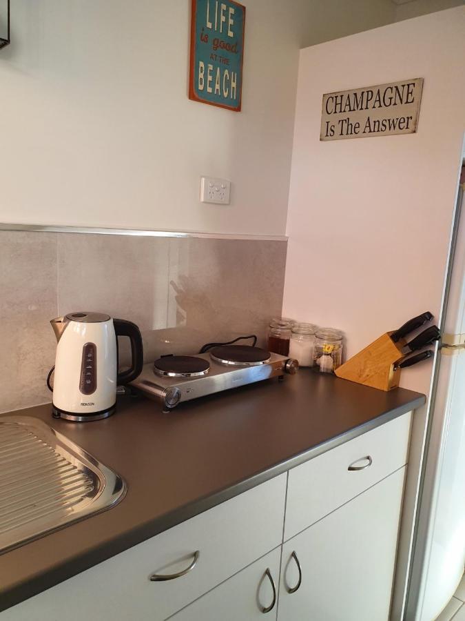 Abalone Guest Accommodation 엔트런스호수 외부 사진
