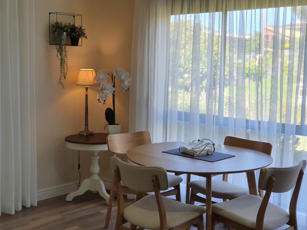 Abalone Guest Accommodation 엔트런스호수 외부 사진