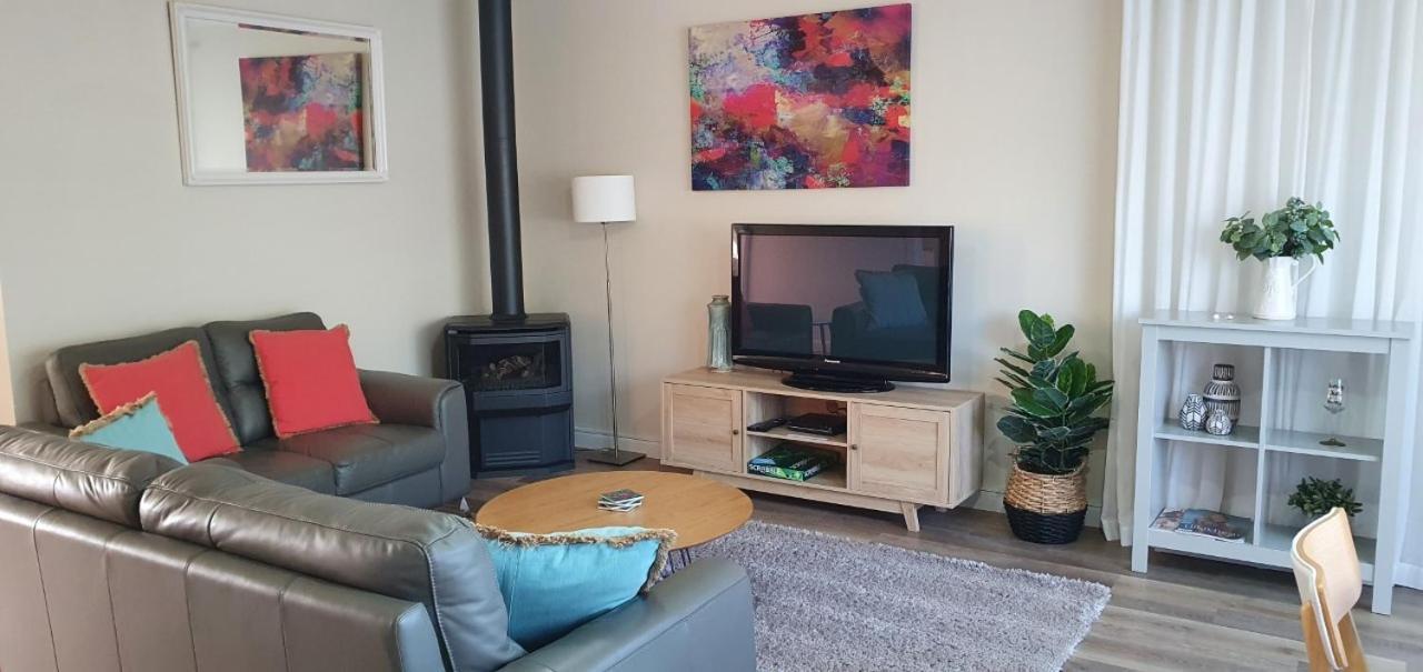 Abalone Guest Accommodation 엔트런스호수 외부 사진